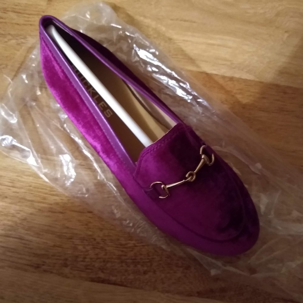 Fuschia Velvet Loafer